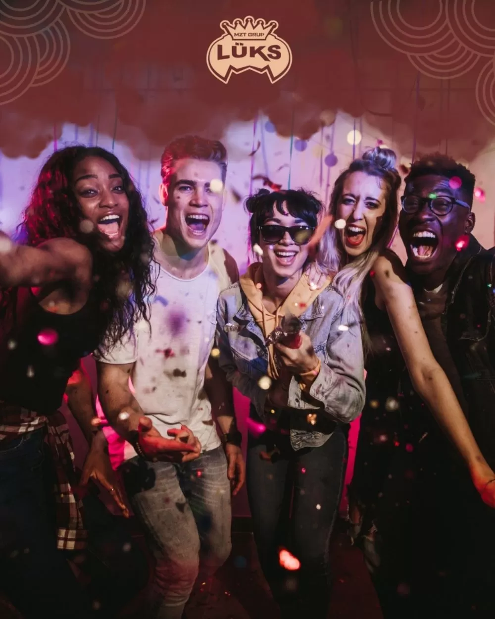 👥 Arkadaş Grubu ile VIP Oda Kiralamak Mantıklı mı?